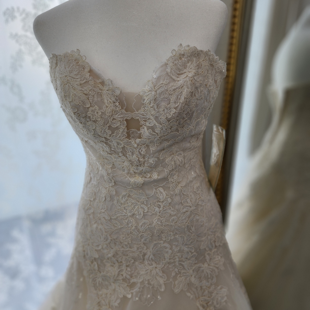 Sophia Tolli Elegant Cream Wedding Dress - Picture 2 of 5